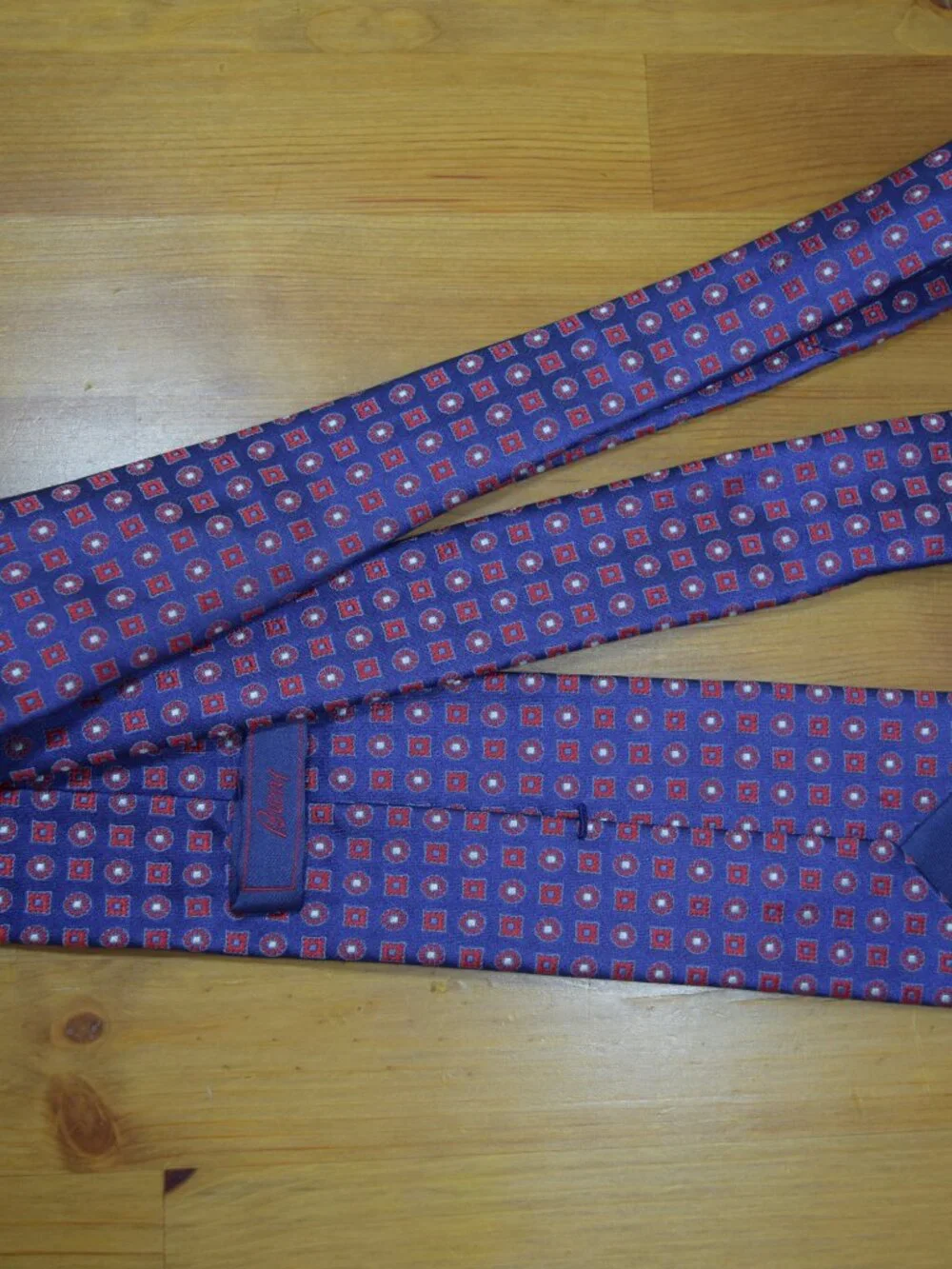 $550 BRIONI Navy Blue Red Aqua Geometric Medallion Handmade Italy Silk Neck Tie